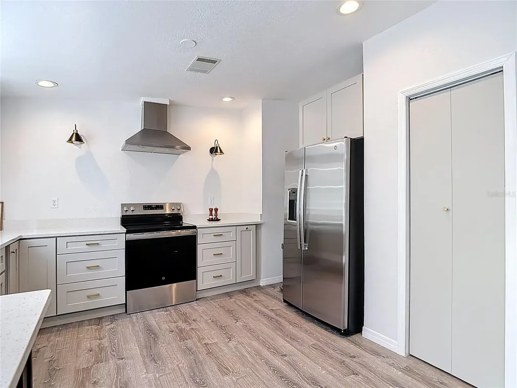 17420 Thomas Boulevard Hudson FL 34667