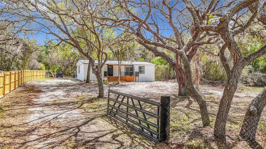 17420 Thomas Boulevard Hudson FL 34667