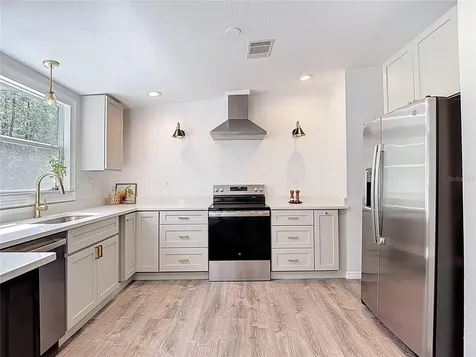 17420 Thomas Boulevard Hudson FL 34667