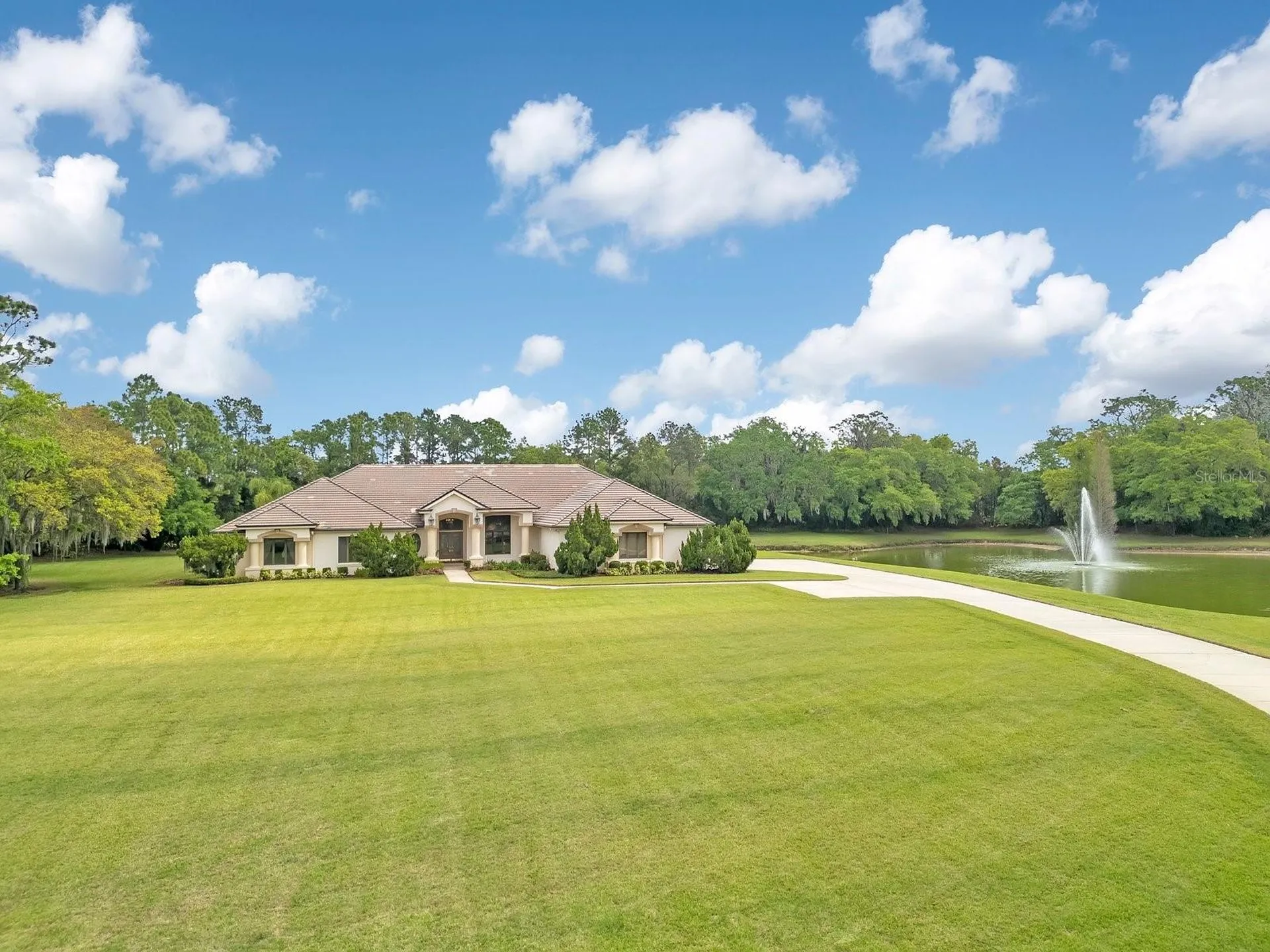 3300 Bridgefield Drive Lakeland FL 33803