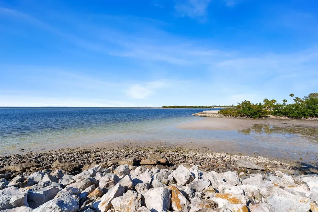 5000 Culbreath Key Way Tampa FL 33611