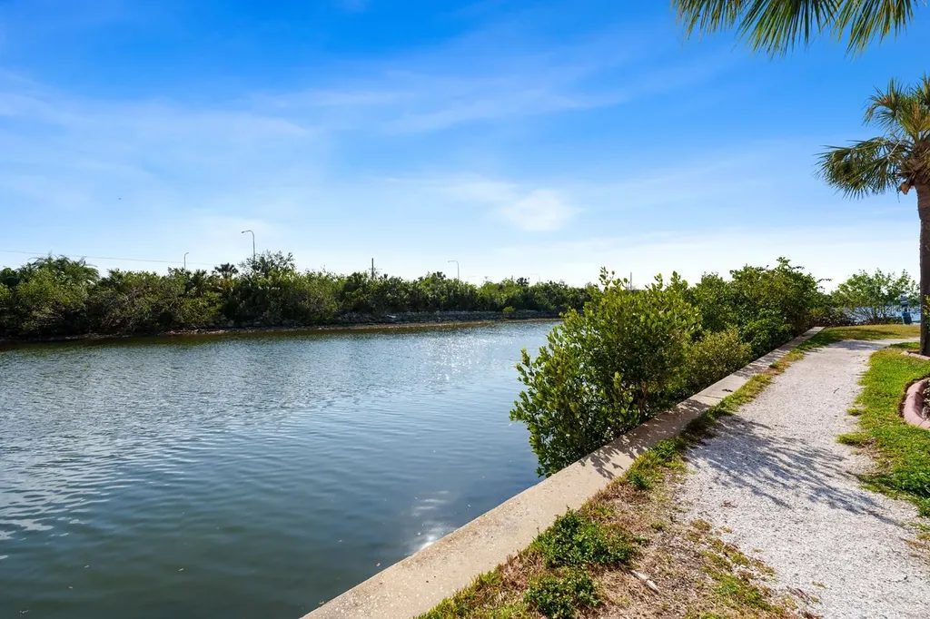 5000 Culbreath Key Way Tampa FL 33611