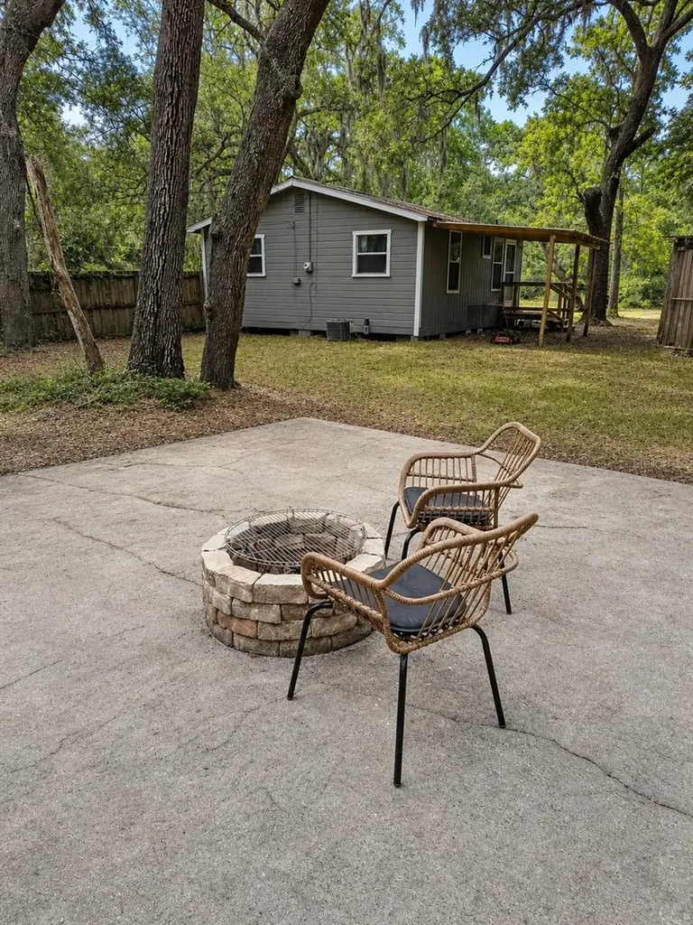 2211 SE 51st Street Gainesville FL 32641