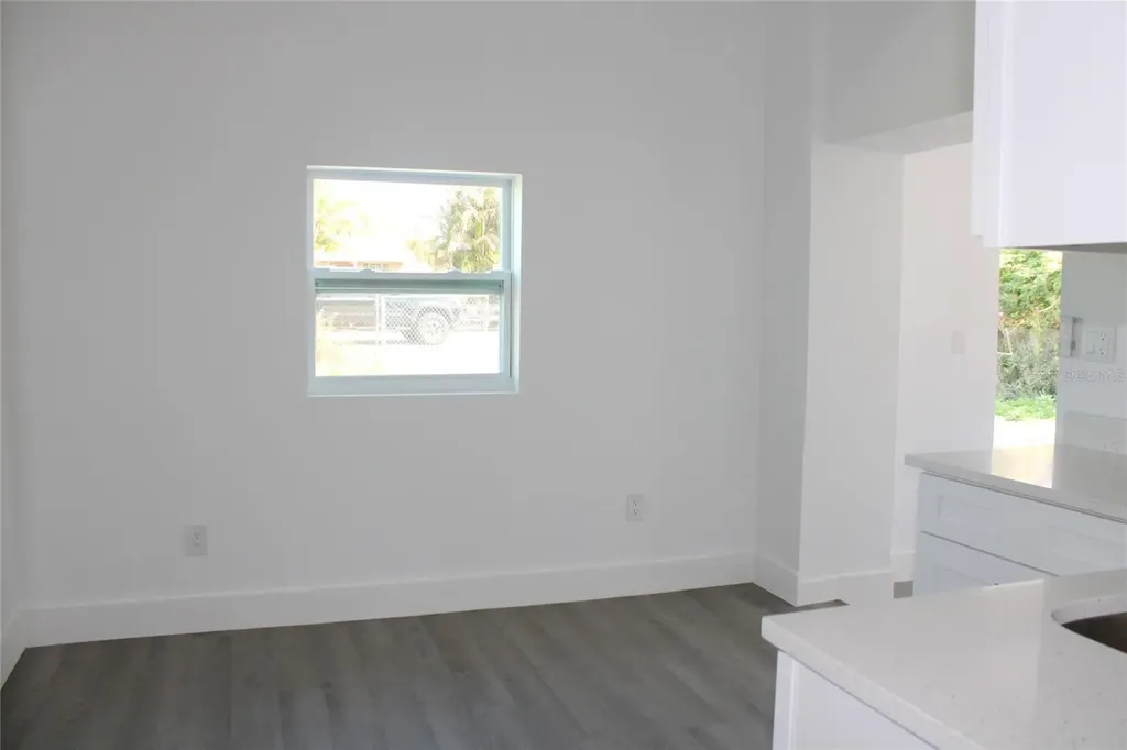 2708 W Elm Street Tampa FL 33614