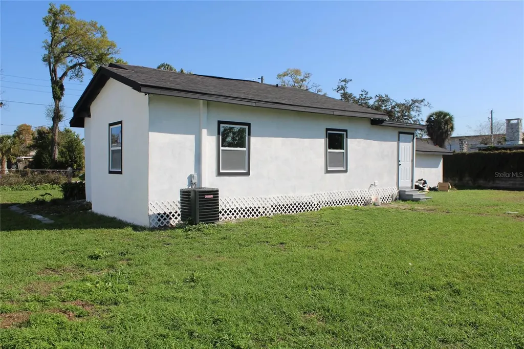 2708 W Elm Street Tampa FL 33614