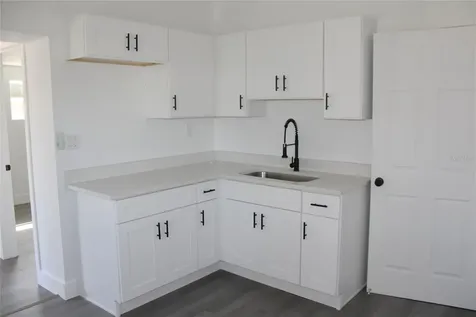 2708 W Elm Street Tampa FL 33614