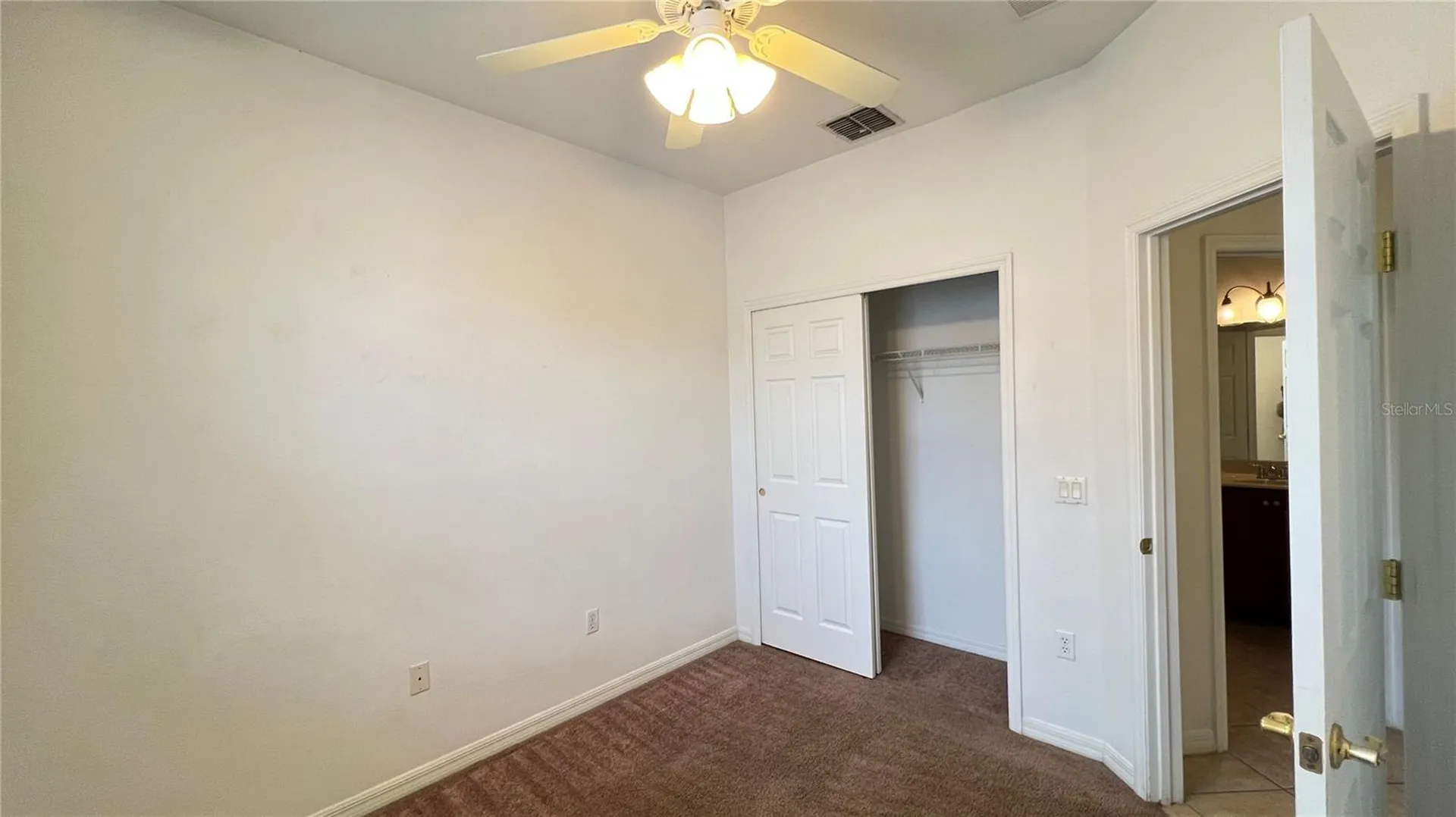 5215 Paradise Cay Circle Kissimmee FL 34746