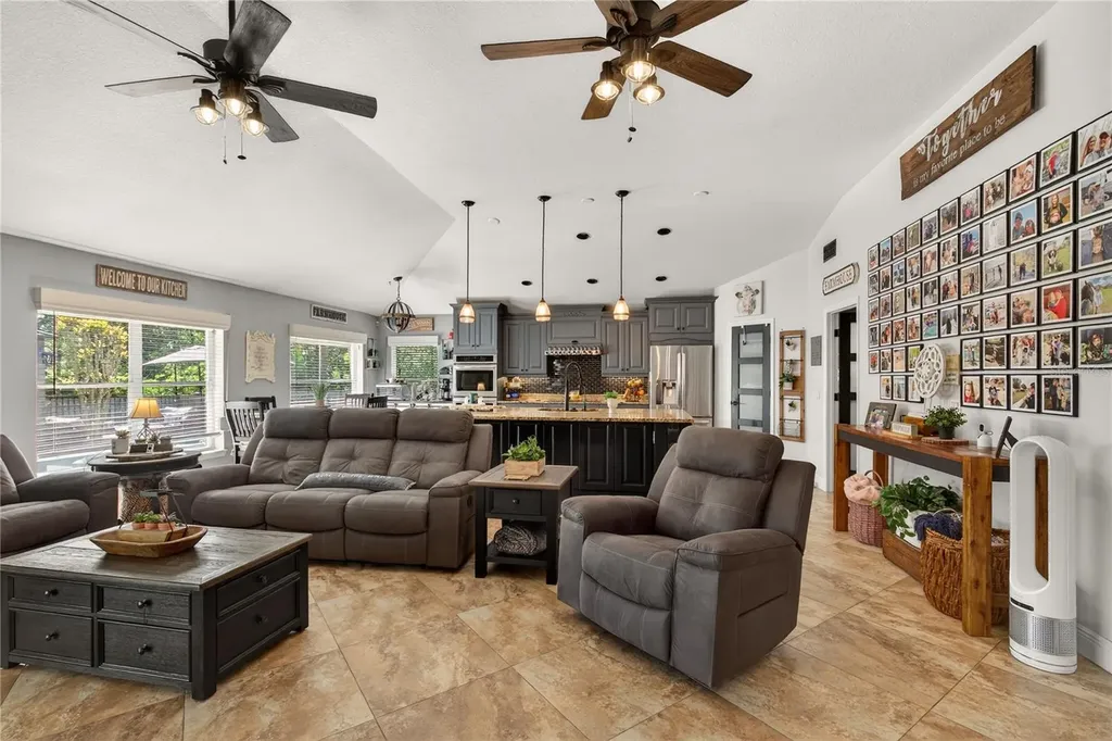 2040 Park Forest Boulevard Mount Dora FL 32757