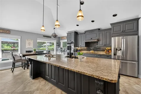 2040 Park Forest Boulevard Mount Dora FL 32757