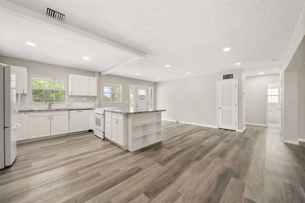 5929 Murdock Avenue Sarasota FL 34231