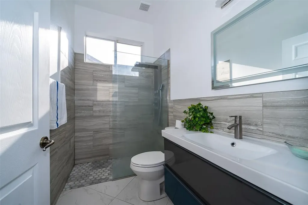 5130 Chelwyn Court Orlando FL 32837