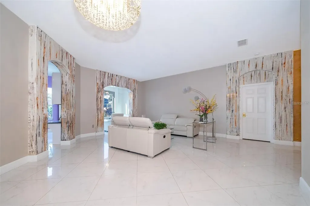 5130 Chelwyn Court Orlando FL 32837