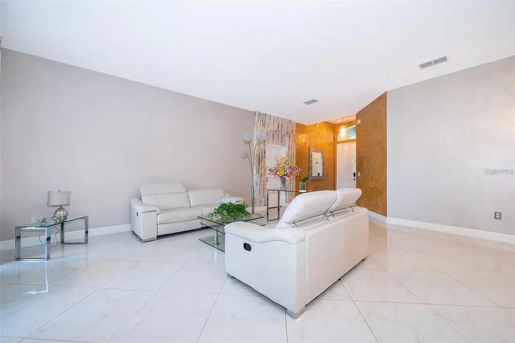 5130 Chelwyn Court Orlando FL 32837