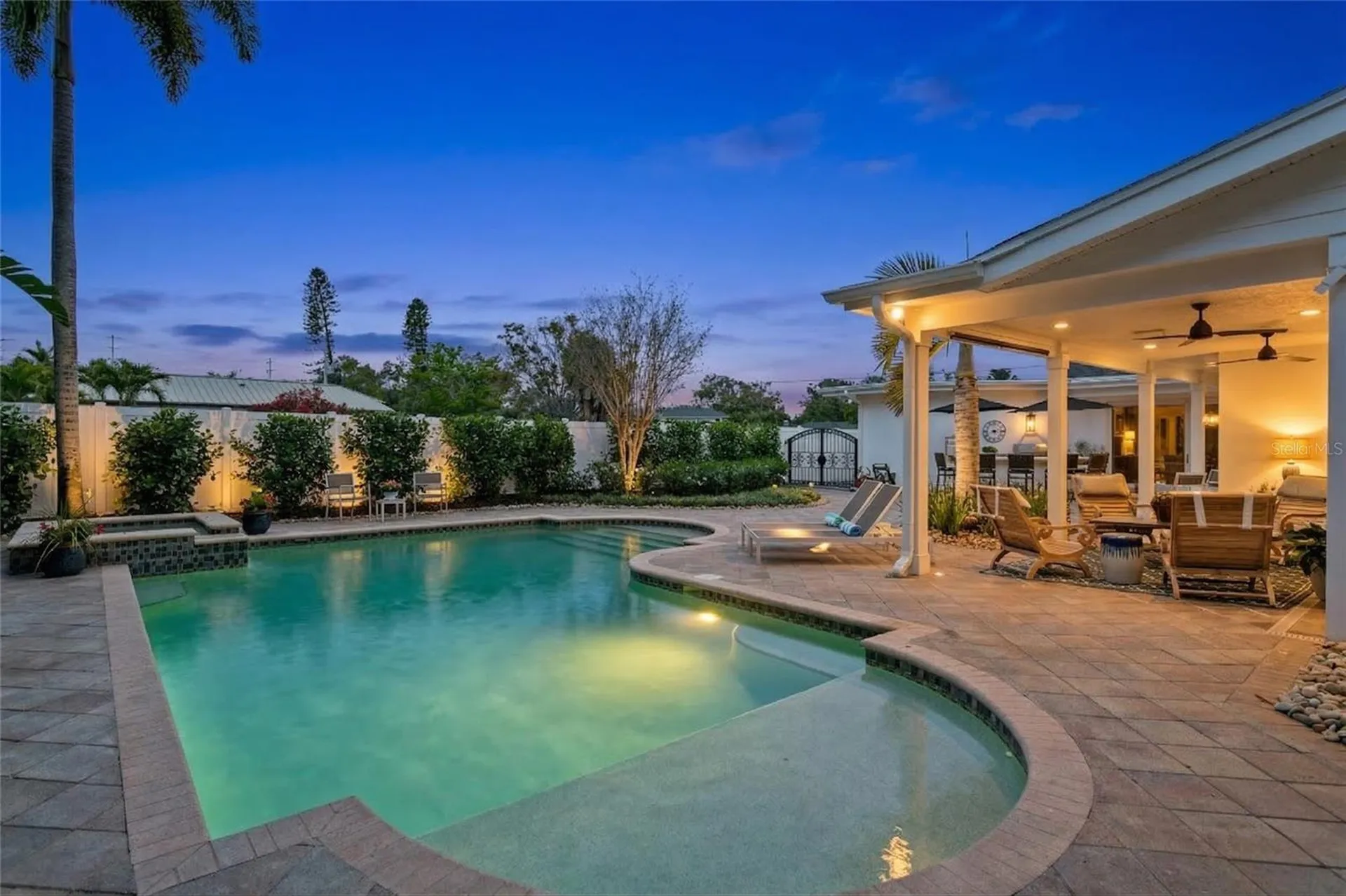 111 Estado Way NE St Petersburg FL 33704
