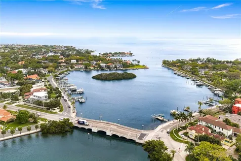 111 Estado Way NE St Petersburg FL 33704