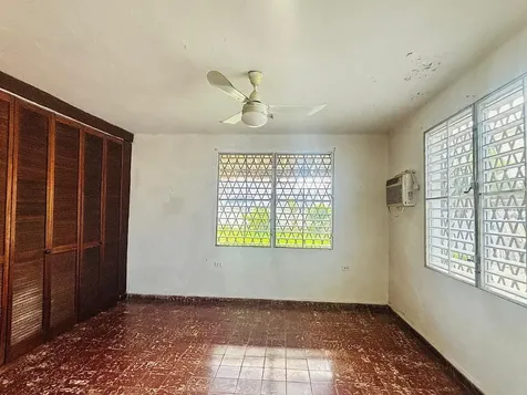 910 Calle 1 SE Reparto Metropolitano San Juan PR 00921