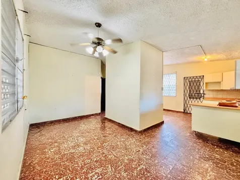 910 Calle 1 SE Reparto Metropolitano San Juan PR 00921