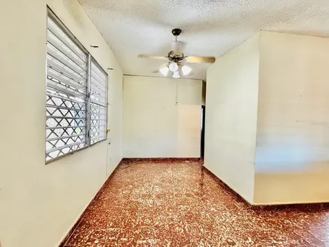 910 Calle 1 SE Reparto Metropolitano San Juan PR 00921
