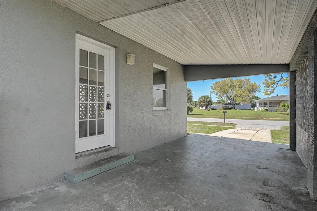3084 Key Lane Port Charlotte FL 33952