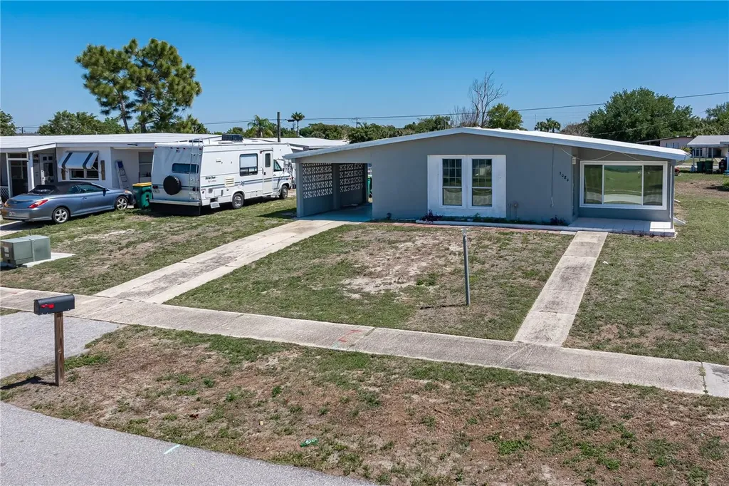 3084 Key Lane Port Charlotte FL 33952