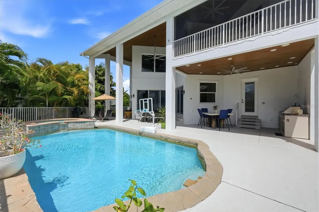 7755 Holiday Drive N Sarasota FL 34231
