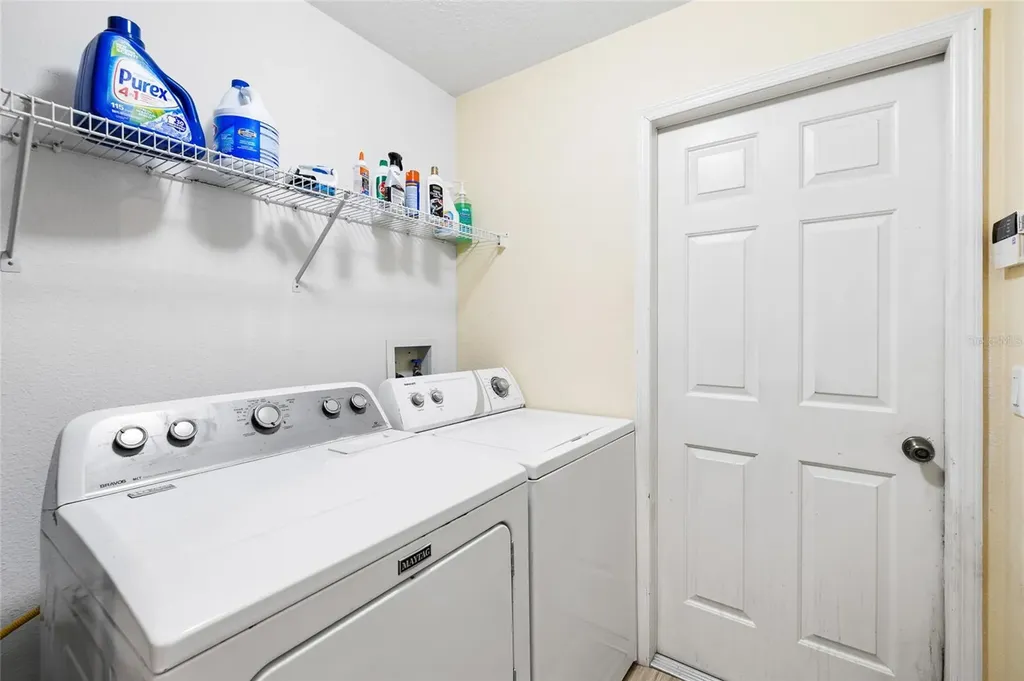 16926 Hawkridge Road Lithia FL 33547