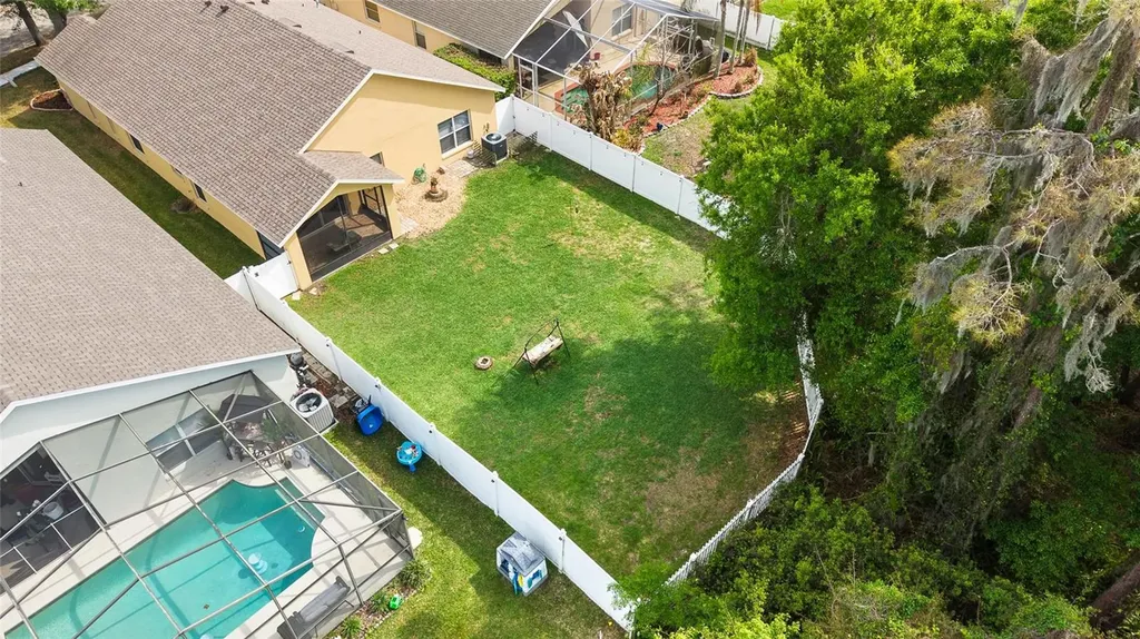 16926 Hawkridge Road Lithia FL 33547