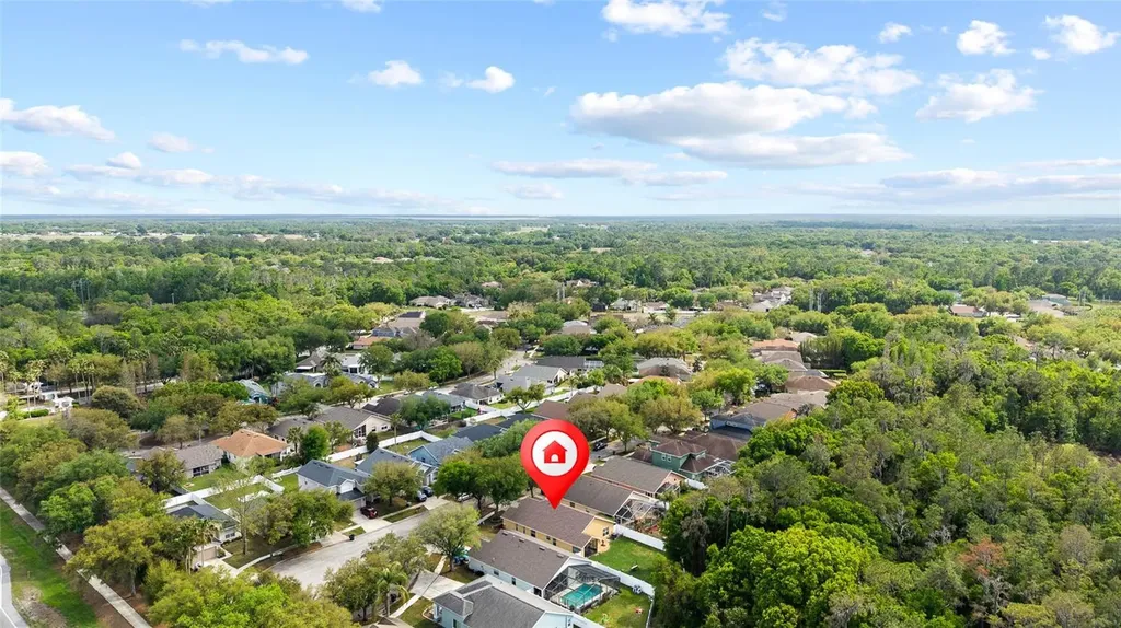 16926 Hawkridge Road Lithia FL 33547
