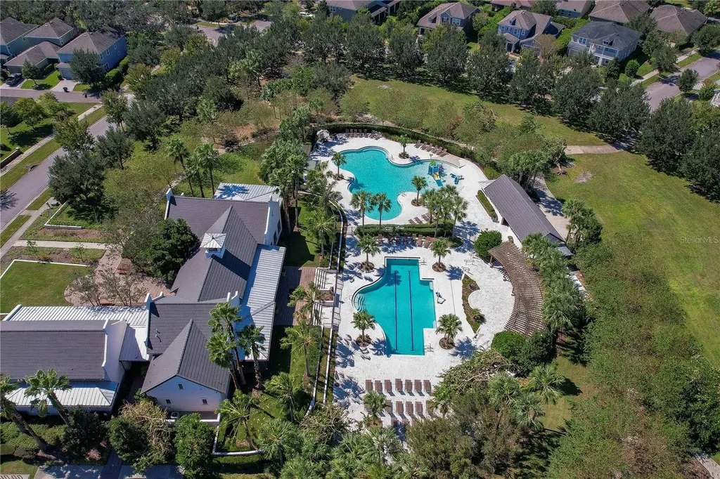 16926 Hawkridge Road Lithia FL 33547