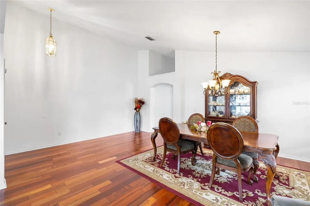 16926 Hawkridge Road Lithia FL 33547