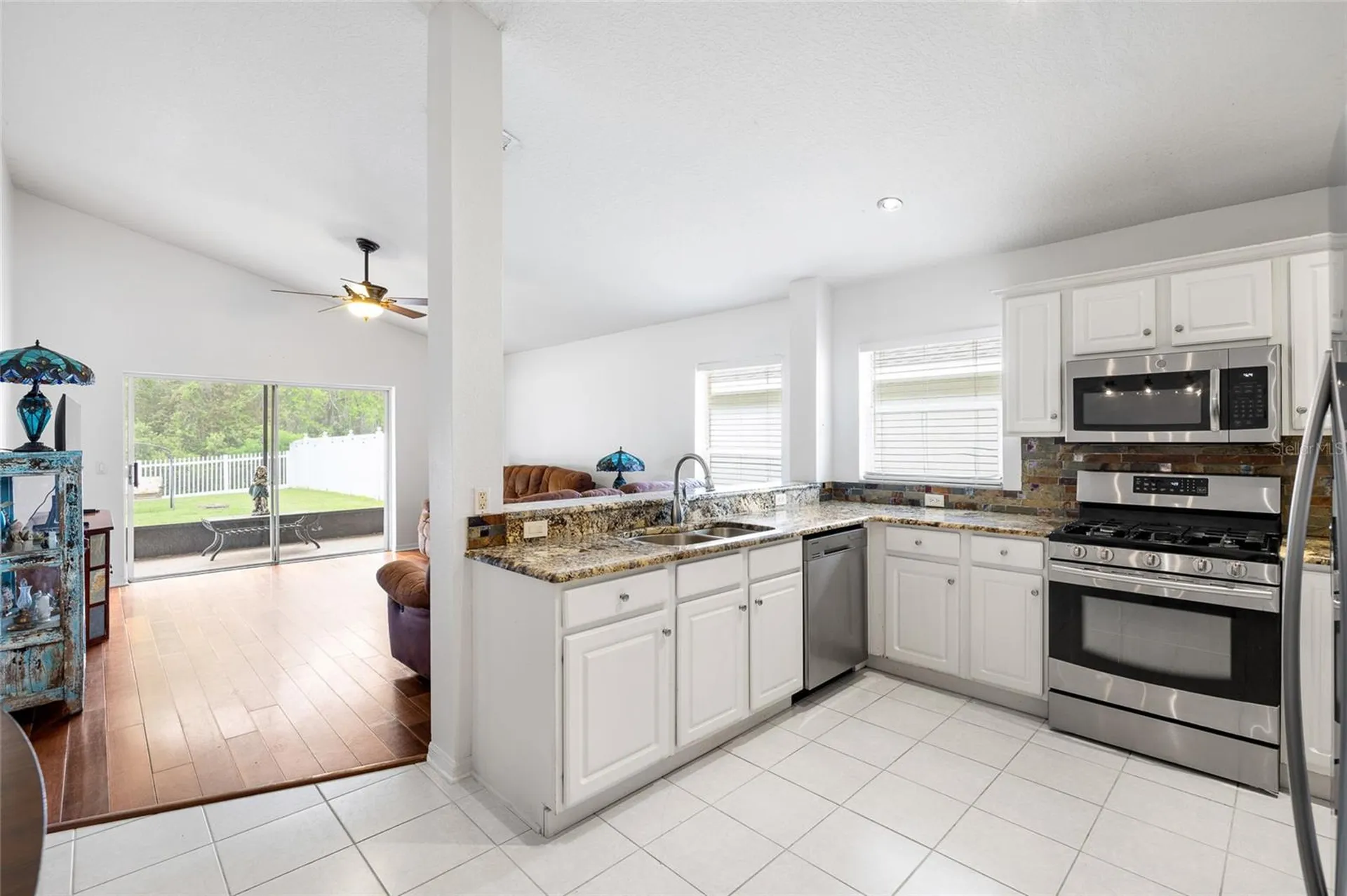 16926 Hawkridge Road Lithia FL 33547