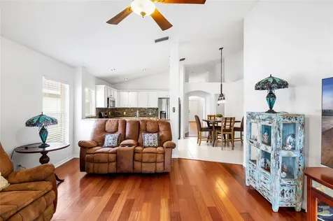 16926 Hawkridge Road Lithia FL 33547