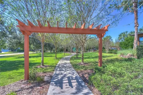 16926 Hawkridge Road Lithia FL 33547