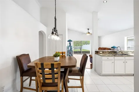 16926 Hawkridge Road Lithia FL 33547