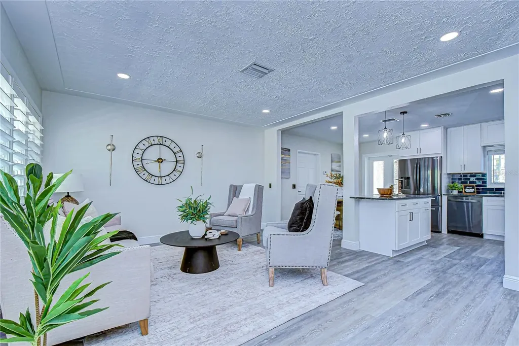 4312 80th Avenue N Pinellas Park FL 33781