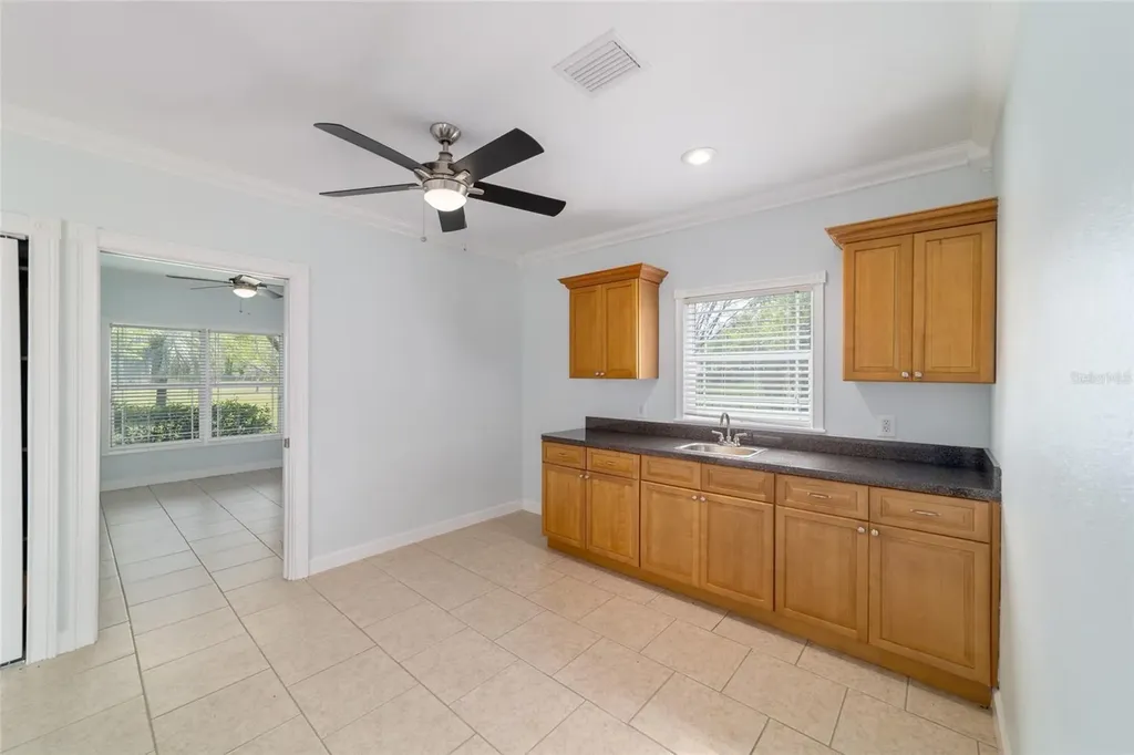 16638 N Highway 329 Reddick FL 32686