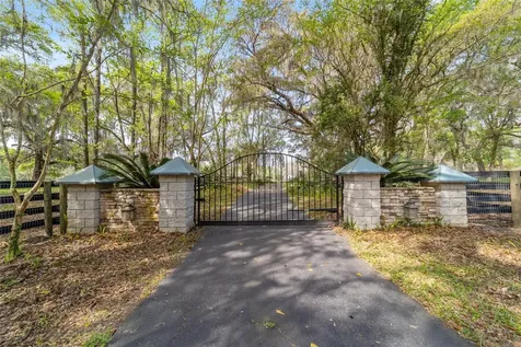 16638 N Highway 329 Reddick FL 32686