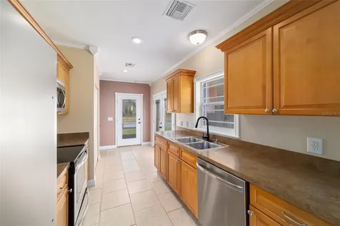 16638 N Highway 329 Reddick FL 32686