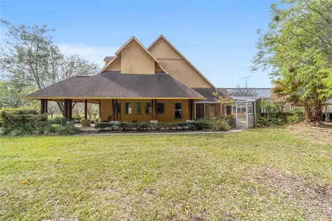 16638 N Highway 329 Reddick FL 32686