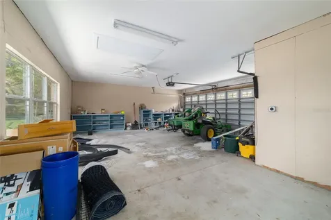16638 N Highway 329 Reddick FL 32686