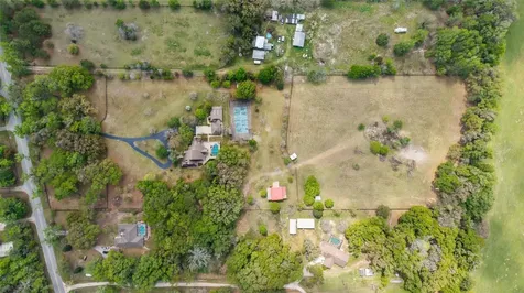 16638 N Highway 329 Reddick FL 32686
