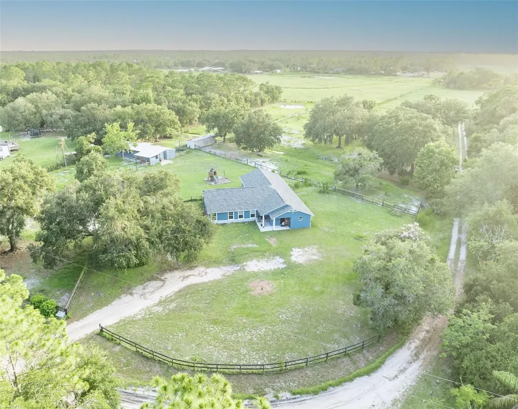 1350 Arapaho Trail Geneva FL 32732