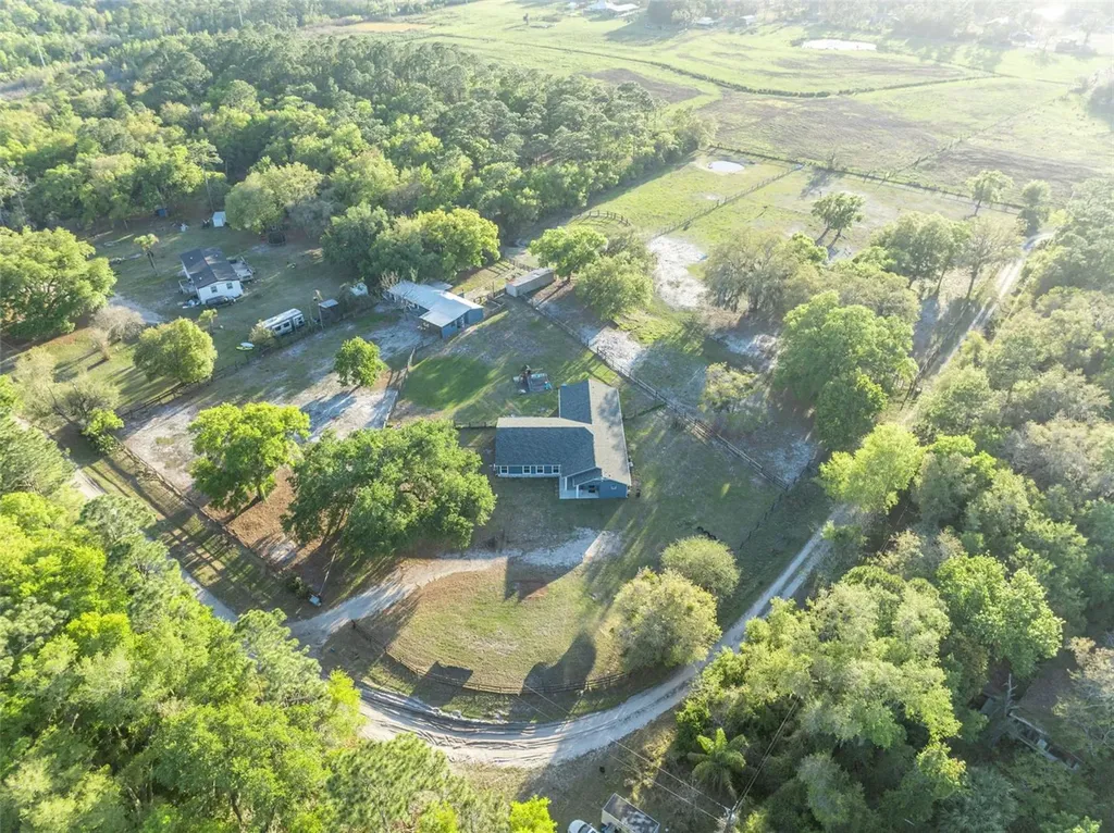 1350 Arapaho Trail Geneva FL 32732