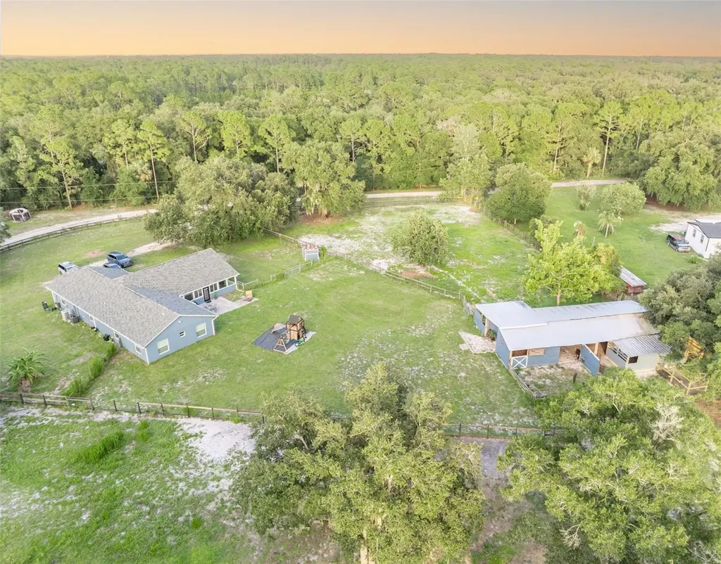 1350 Arapaho Trail Geneva FL 32732