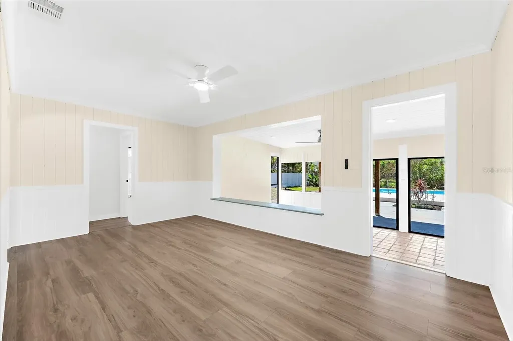 7807 Senrab Drive Bradenton FL 34209
