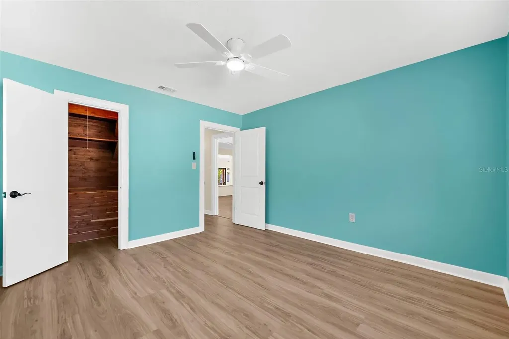 7807 Senrab Drive Bradenton FL 34209