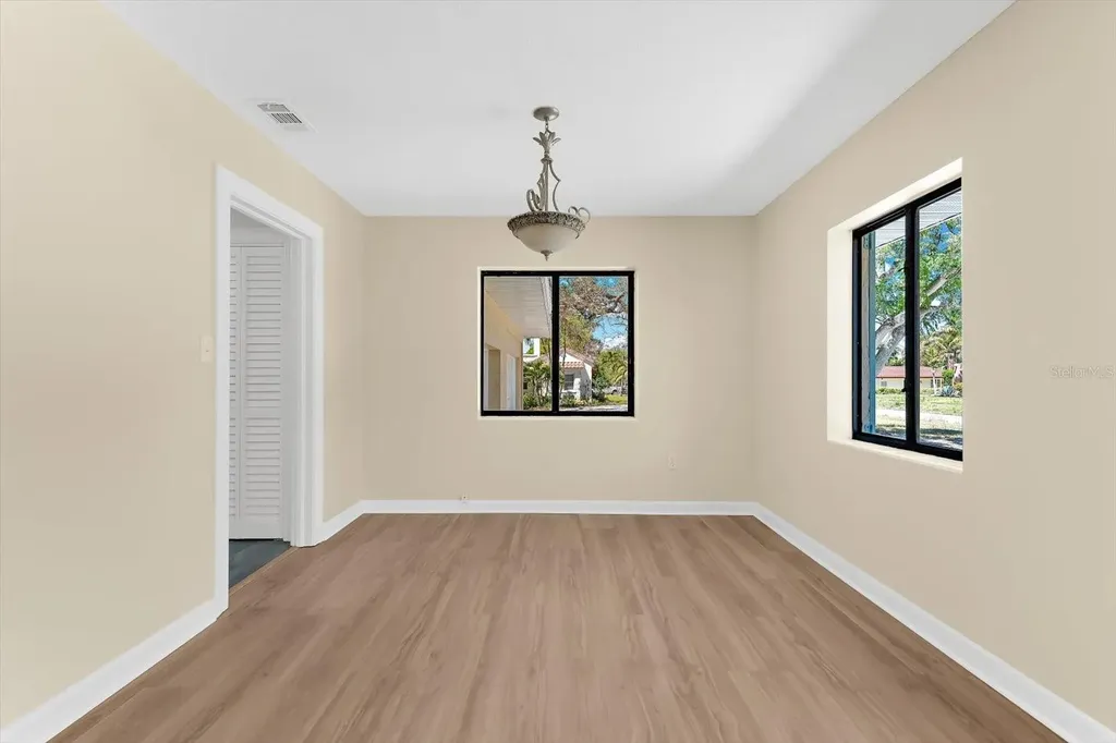 7807 Senrab Drive Bradenton FL 34209