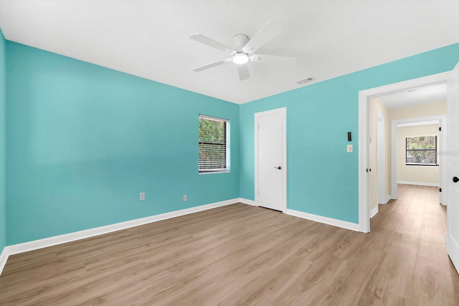 7807 Senrab Drive Bradenton FL 34209