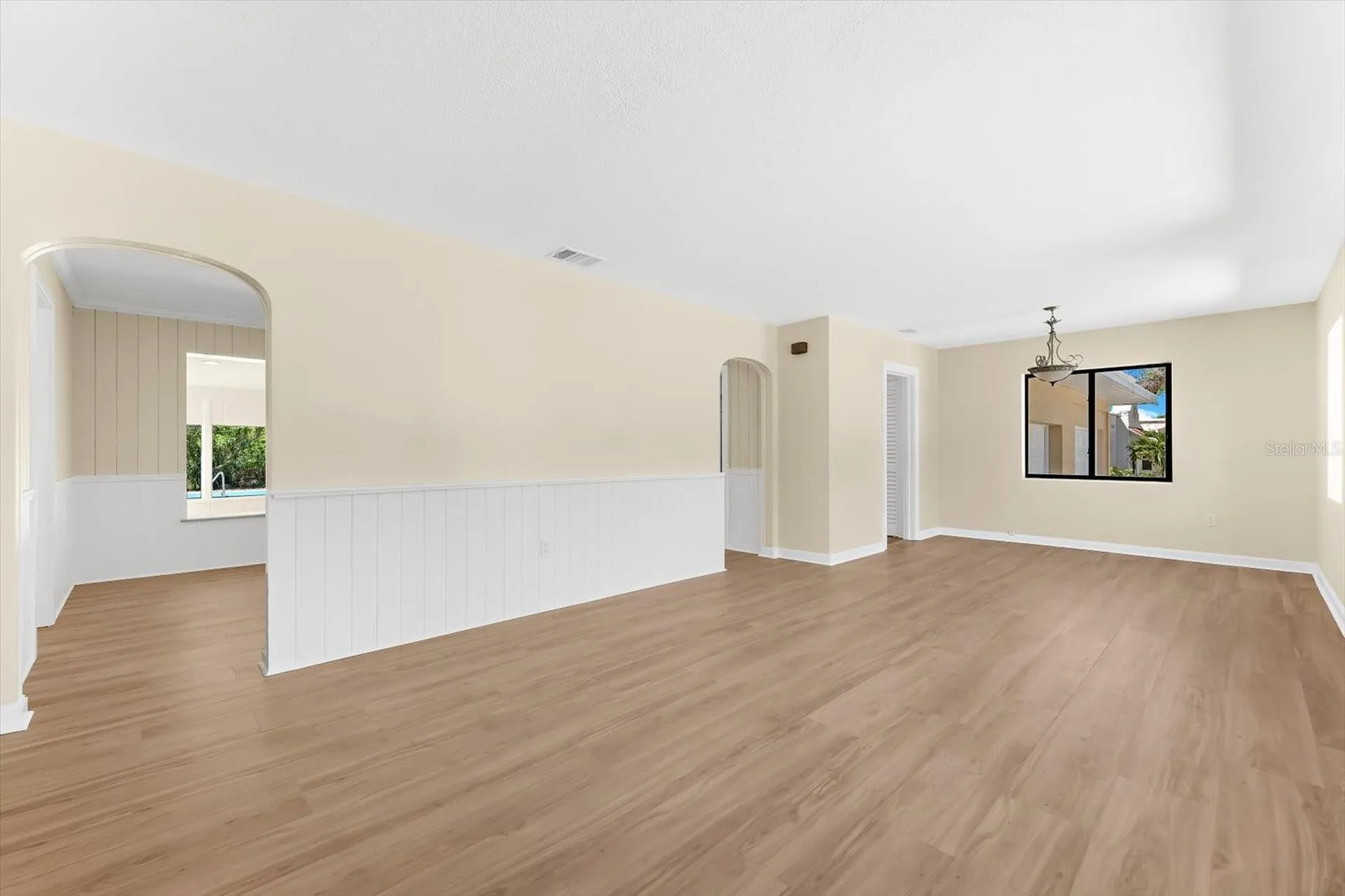 7807 Senrab Drive Bradenton FL 34209