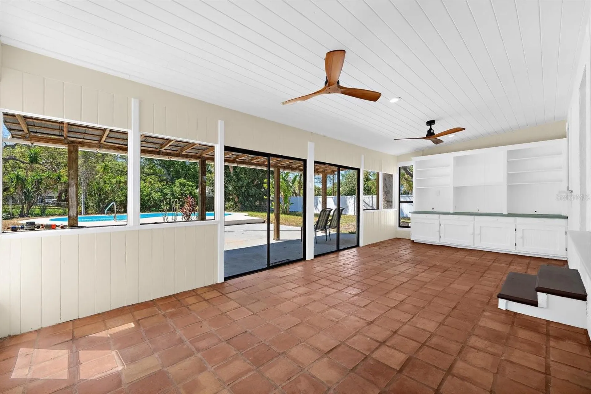7807 Senrab Drive Bradenton FL 34209